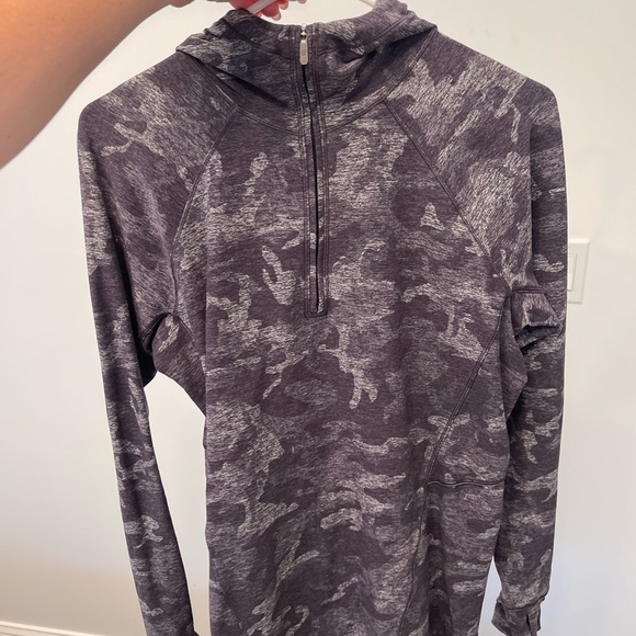 Lululemon camo half zip- rare!! - Picture 1 of 3
